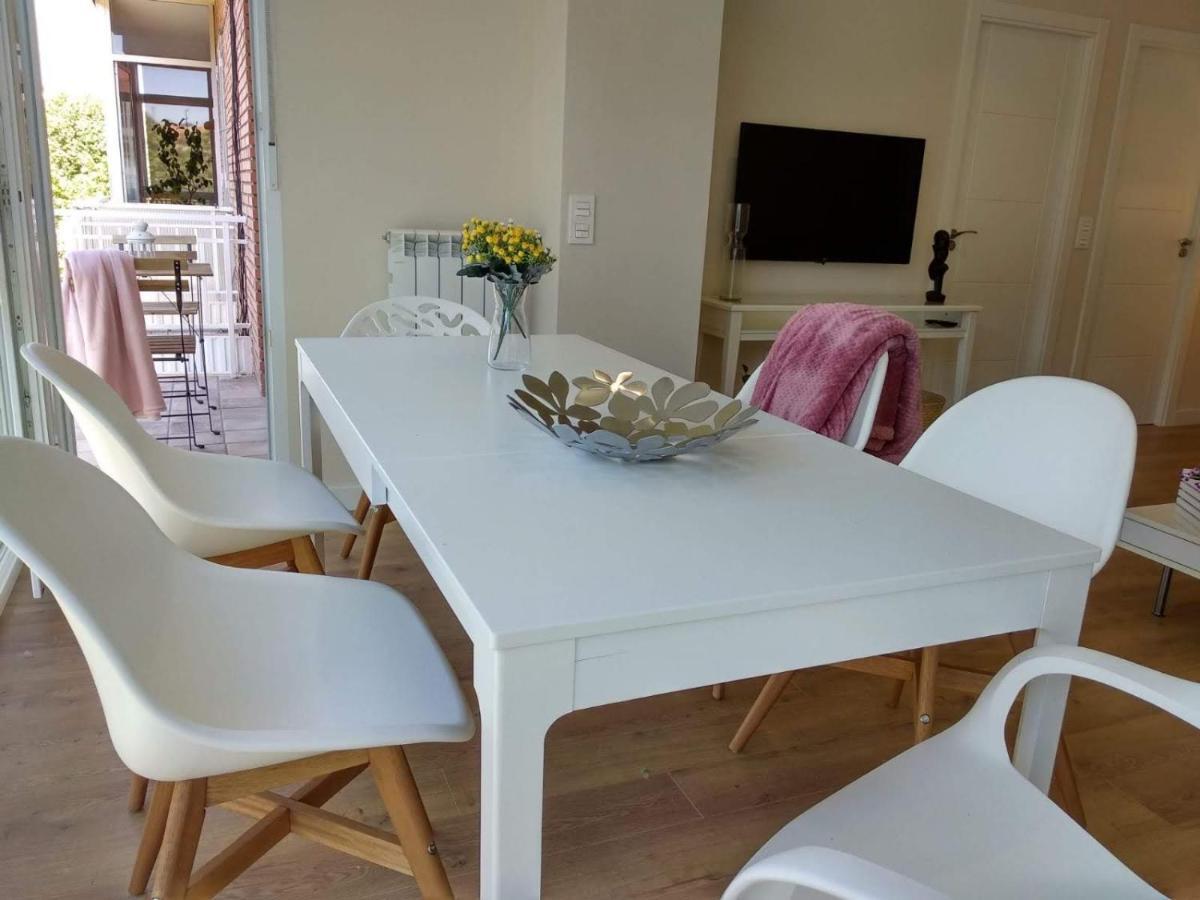 El Cedro Lloron Apartment อาบีลา ภายนอก รูปภาพ